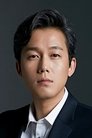 Ju Seok-tae isSeo-young's Senior